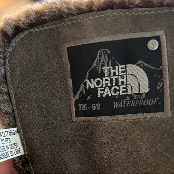 The North Face, Adrienne ll Winter Boot, size 8.5 - Picture 8 of 9